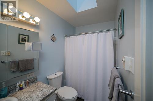 1620 Aberdeen Road, Prince George, BC - Indoor Photo Showing Bathroom