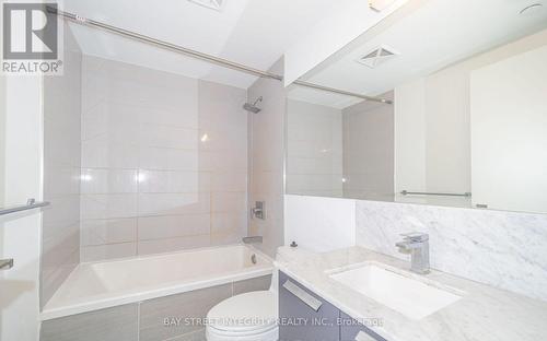 305 - 28 Wellesley Street E, Toronto, ON - Indoor Photo Showing Bathroom