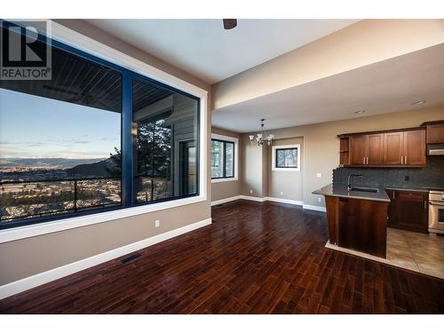 2039 Cornerstone Drive, West Kelowna, BC - Indoor Photo Showing Kitchen