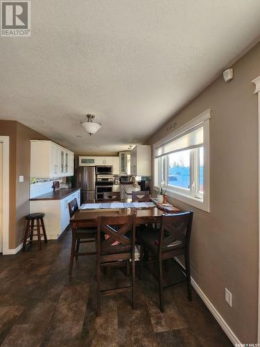 706 Grey Avenue, Grenfell, SK - Indoor Photo Showing Dining Room