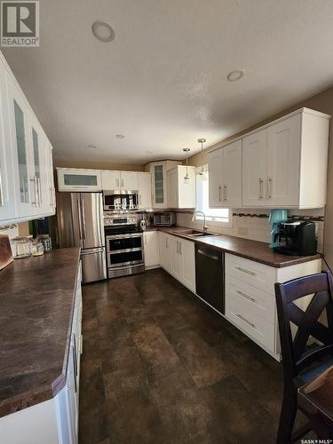 706 Grey Avenue, Grenfell, SK - Indoor Photo Showing Kitchen