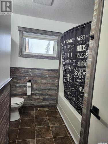 706 Grey Avenue, Grenfell, SK - Indoor Photo Showing Bathroom