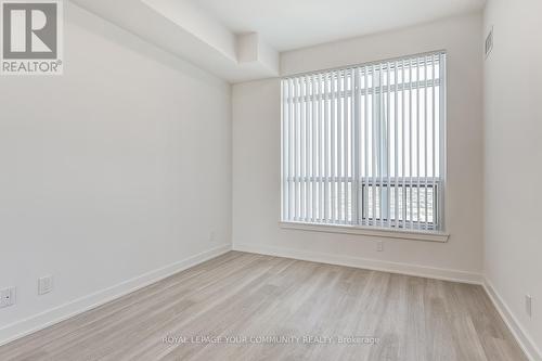 3006 - 30 Upper Mall Way, Vaughan, ON - Indoor Photo Showing Other Room