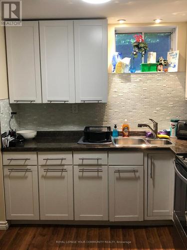 872 Strouds Lane S, Pickering, ON - Indoor Photo Showing Kitchen With Double Sink