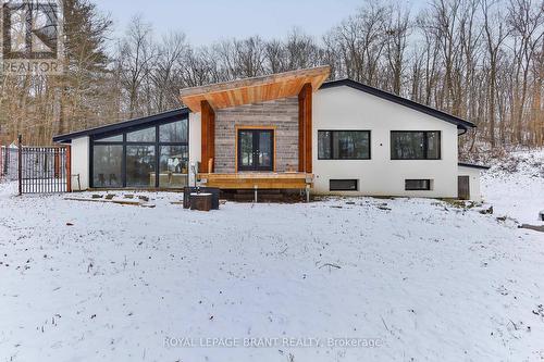 534 Blue Lake Road, Brant, ON - Outdoor