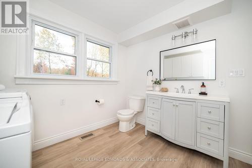 34 Shady Lane, Petawawa, ON - Indoor Photo Showing Bathroom