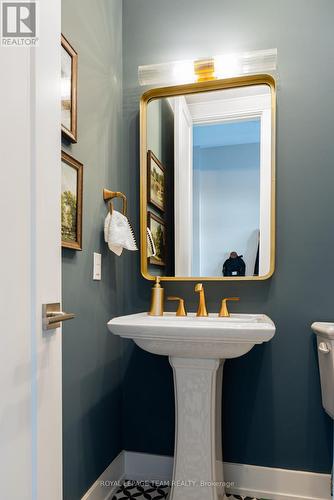 208 Douglas Hardie Street, North Grenville, ON - Indoor Photo Showing Bathroom