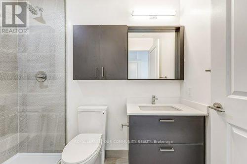 3003 - 30 Upper Mall Way, Vaughan, ON - Indoor Photo Showing Bathroom