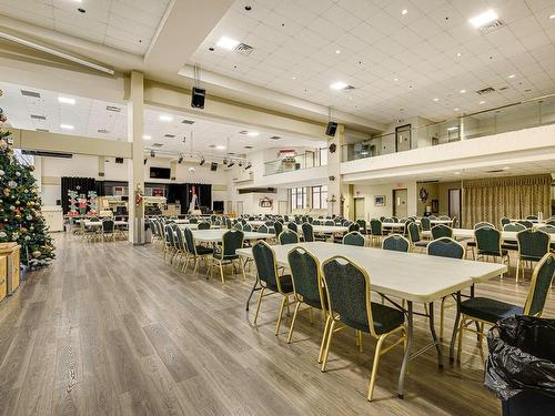 Salle Ã  manger - 562-345 Boul. Jean-Baptiste-Rolland E., Saint-Jérôme, QC - Indoor