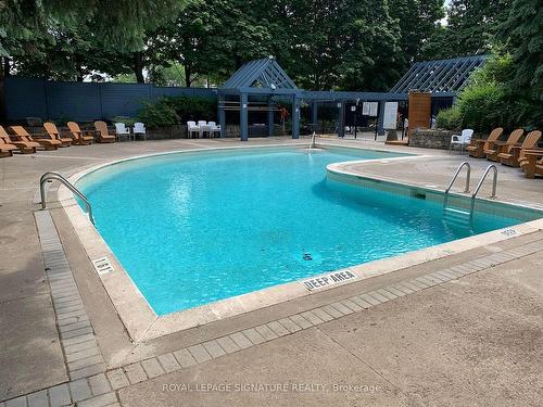 904-26 Hanover Rd, Brampton, ON - Outdoor With In Ground Pool With Backyard