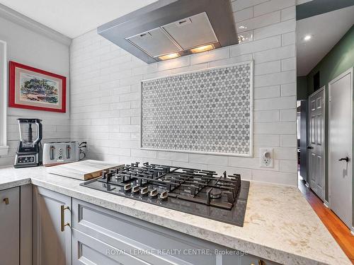 102 Twenty Third St, Toronto, ON - Indoor Photo Showing Kitchen