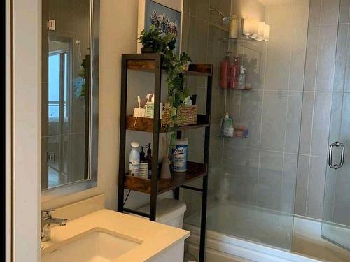 4203-3975 Grand Park Dr, Mississauga, ON - Indoor Photo Showing Bathroom