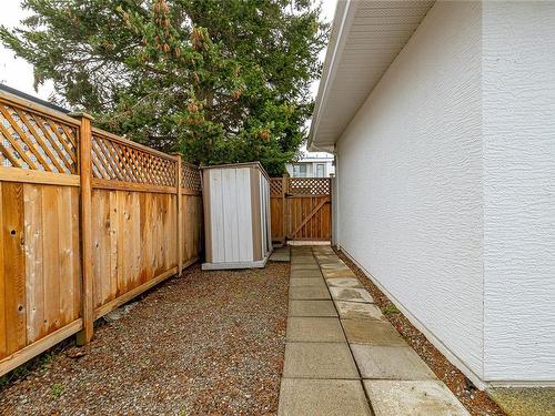 10227 Fifth St, Sidney, BC - Outdoor With Exterior