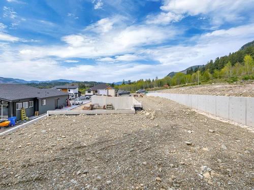 549 Mountain View Dr, Lake Cowichan, BC 