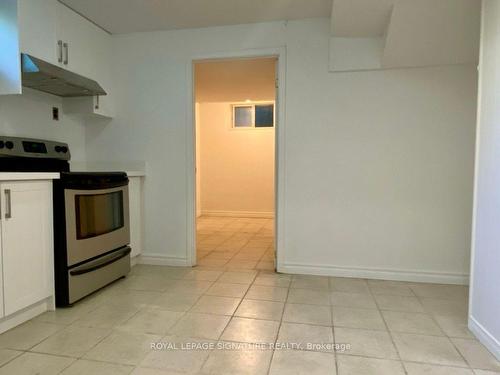 Bsmt-3 Cloebury Crt, Toronto, ON - Indoor Photo Showing Kitchen