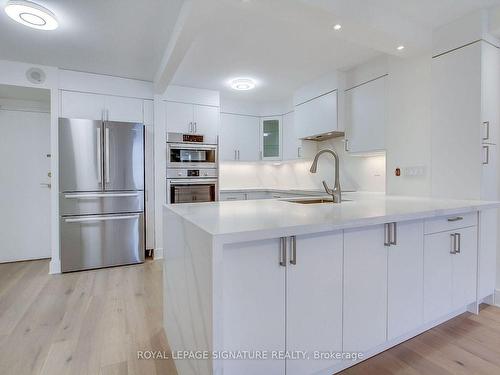 516-95 Prince Arthur Ave, Toronto, ON - Indoor Photo Showing Kitchen With Upgraded Kitchen