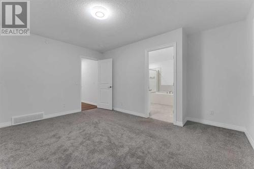 114 Lucas Terrace Nw, Calgary, AB - Indoor Photo Showing Other Room