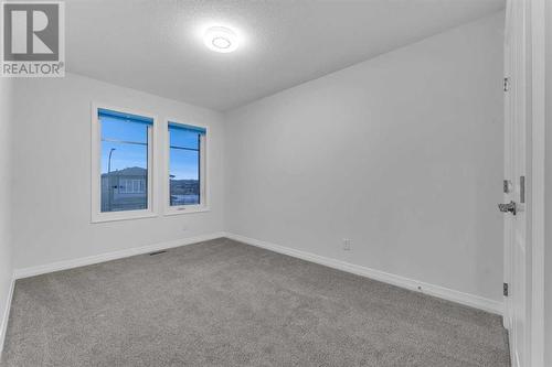 114 Lucas Terrace Nw, Calgary, AB - Indoor Photo Showing Other Room