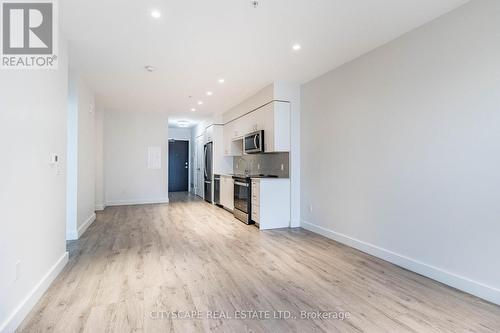 1505 - 15 Glebe Street, Cambridge, ON - Indoor Photo Showing Kitchen