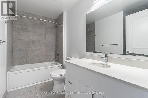 1505 - 15 Glebe Street, Cambridge, ON - Indoor Photo Showing Bathroom