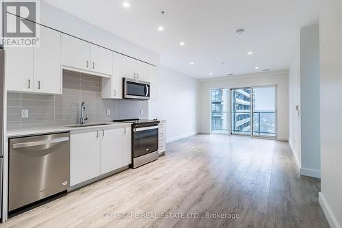 1505 - 15 Glebe Street, Cambridge, ON - Indoor Photo Showing Kitchen With Stainless Steel Kitchen With Upgraded Kitchen