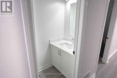 16 Nelson Trail, Welland, ON - Indoor Photo Showing Bathroom