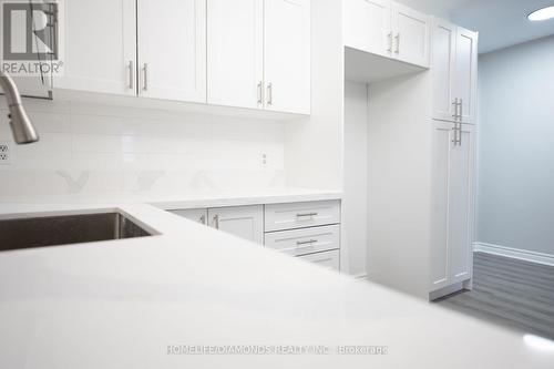 16 Nelson Trail, Welland, ON - Indoor Photo Showing Kitchen