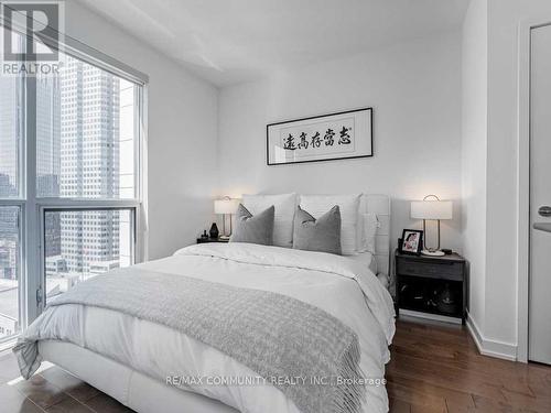 2202 - 1 The Esplanade Street, Toronto, ON - Indoor Photo Showing Bedroom