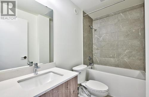 1221 - 8 David Eyer Road, Richmond Hill, ON - Indoor Photo Showing Bathroom