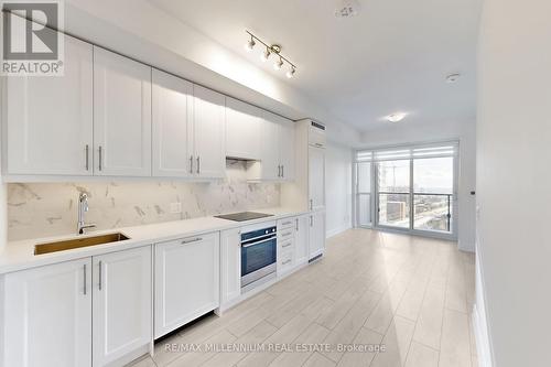 1706 - 30 Elm Drive W, Mississauga, ON - Indoor Photo Showing Kitchen