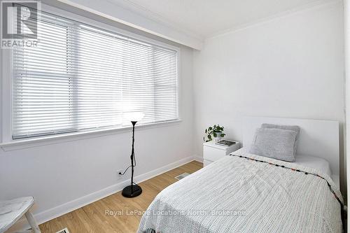 635 Oak Street, Collingwood, ON - Indoor Photo Showing Bedroom