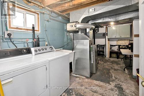 635 Oak Street, Collingwood, ON - Indoor Photo Showing Laundry Room