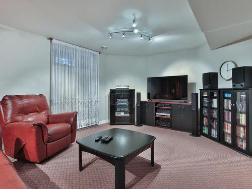 Family room - 266 Rue Ste-Thérèse, Saint-Jean-Sur-Richelieu, QC - Indoor Photo Showing Living Room