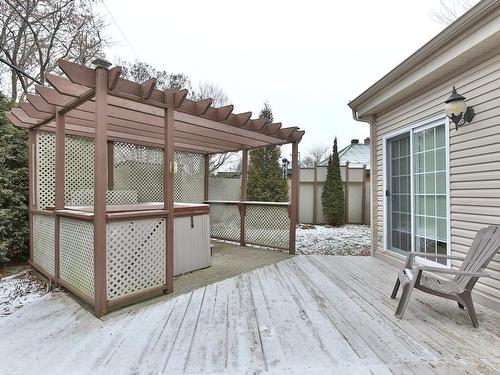 Hot tub - 266 Rue Ste-Thérèse, Saint-Jean-Sur-Richelieu, QC - Outdoor With Deck Patio Veranda With Exterior