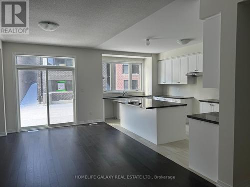 2914 Nakina Street, Pickering, ON - Indoor Photo Showing Kitchen