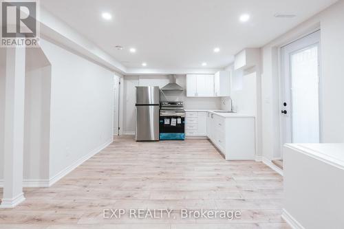 Bsmt - 43 Osgoode Street, Cambridge, ON - Indoor Photo Showing Kitchen