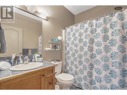 1450 Rose Meadow Drive Unit# 7, West Kelowna, BC - Indoor Photo Showing Bathroom