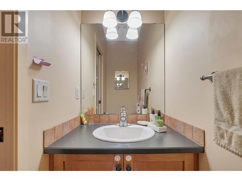 1450 Rose Meadow Drive Unit# 7, West Kelowna, BC - Indoor Photo Showing Bathroom