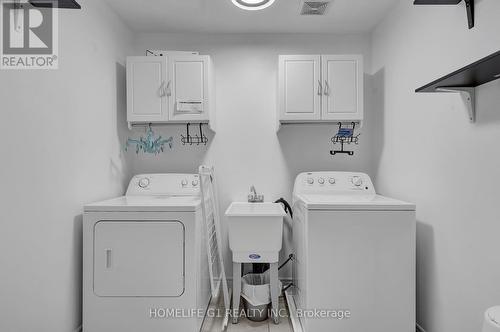 158 Kinsman Drive, Hamilton, ON - Indoor Photo Showing Laundry Room