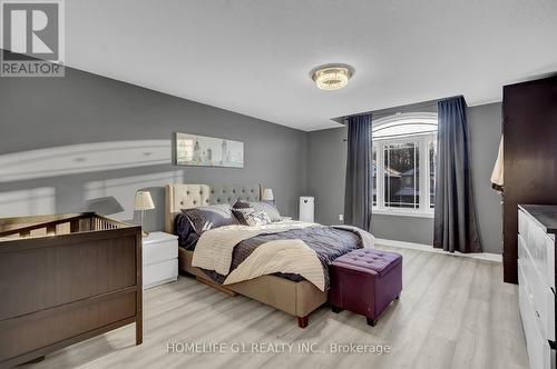 158 Kinsman Drive, Hamilton, ON - Indoor Photo Showing Bedroom