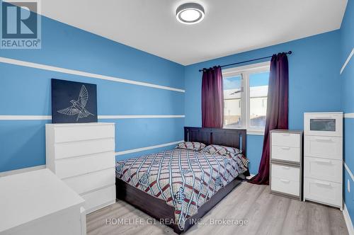 158 Kinsman Drive, Hamilton, ON - Indoor Photo Showing Bedroom