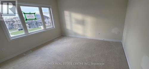 380 Barker Parkway, Thorold, ON - Indoor Photo Showing Other Room