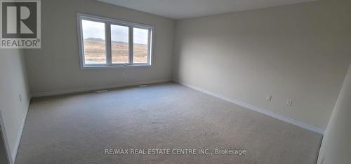 380 Barker Parkway, Thorold, ON - Indoor Photo Showing Other Room