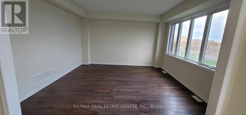 380 Barker Parkway, Thorold, ON - Indoor Photo Showing Other Room