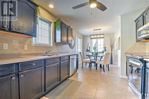 1369 Rendezvous, Windsor, ON - Indoor Photo Showing Kitchen With Double Sink