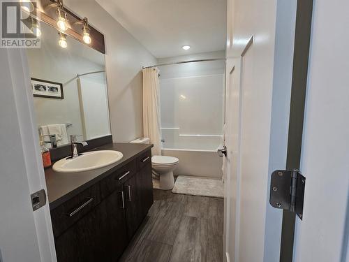 445 Reid Drive, Vanderhoof, BC - Indoor Photo Showing Bathroom