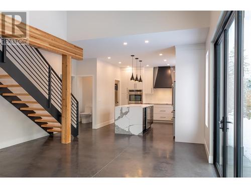 1350 Kai Road, Nelson, BC - Indoor Photo Showing Kitchen