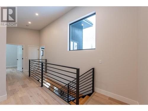 1350 Kai Road, Nelson, BC - Indoor Photo Showing Bedroom