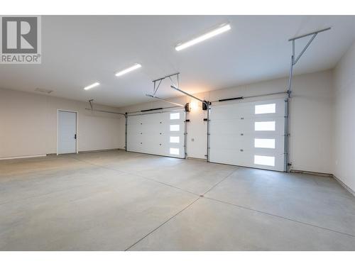 1350 Kai Road, Nelson, BC - Indoor Photo Showing Garage