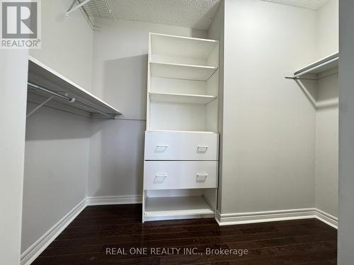 65 Boxwood Crescent, Markham, ON - Indoor With Storage